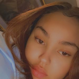 Meet your Posher, Kaya